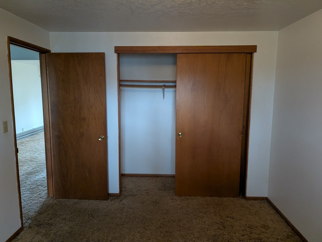 Building Photo - 1118 Waller St SE