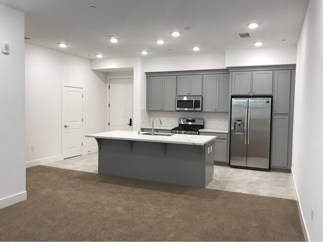 Foto del edificio - Gala Flat at The Cannery in Davis now!