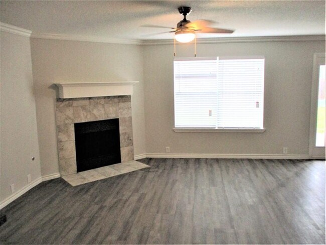 Foto del edificio - 19722 Twin Canyon Ct