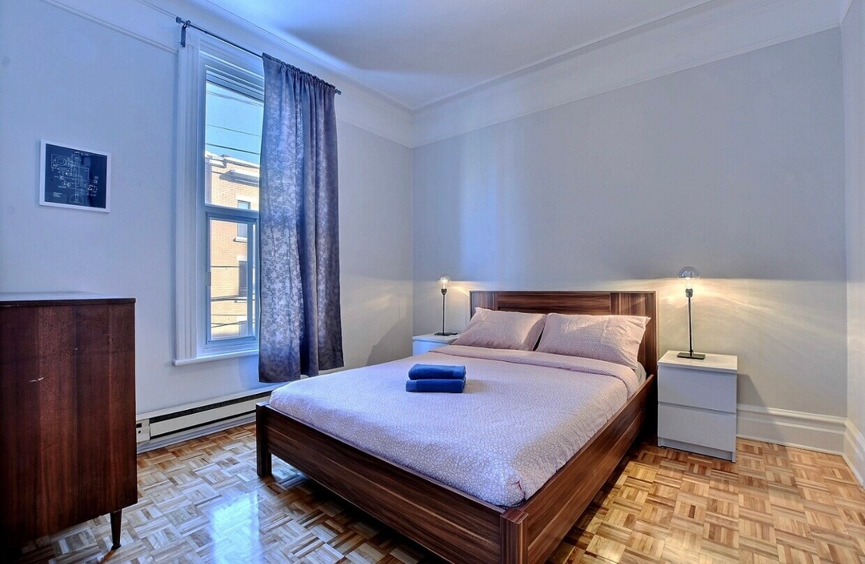 4158 SaintDominique St Unit 4158, Montréal, QC H2W 2A8 Apartments