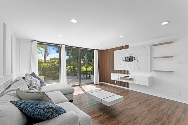 Foto del edificio - 4469 Luxemburg Ct