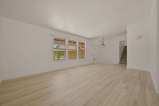 Building Photo - 3-Bedroom, 2-Bath Brown's Valley Home with Separate Owner Suite