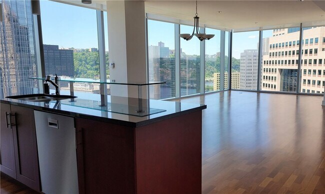 Foto del edificio - 550 Market Street Unit 18-B