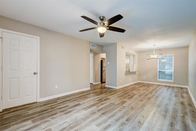 Building Photo - 513 Ridge St