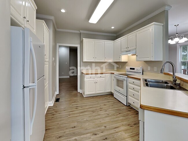 Foto del edificio - 101 Mayflower Way