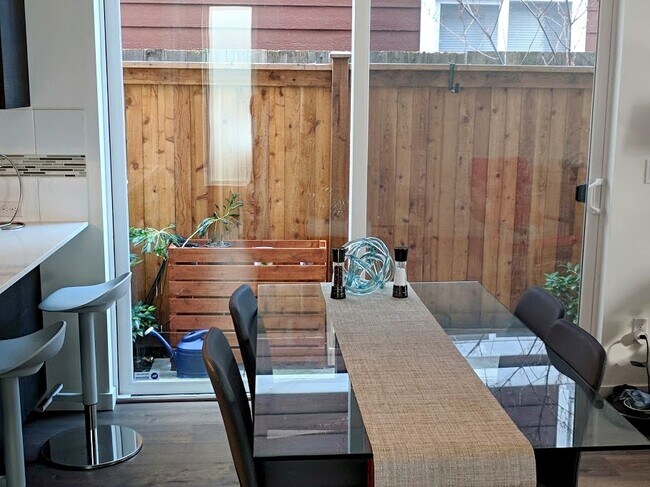 Foto del edificio - Gorgeous Modern Townhouse in Leschi!