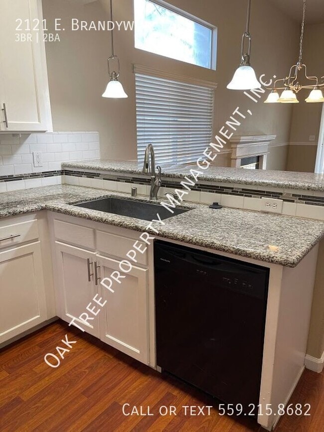 Building Photo - 2121 E Brandywine Ln