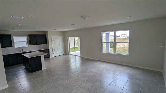 Building Photo - 3630 Cambridge Brk Dr