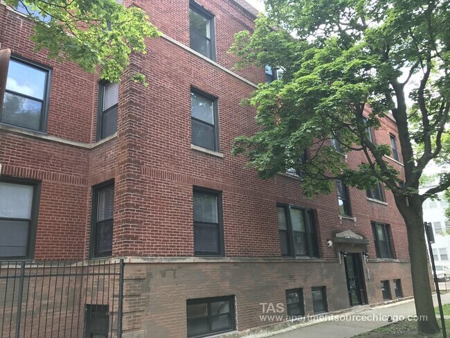 Building Photo - 3503 W Leland Ave