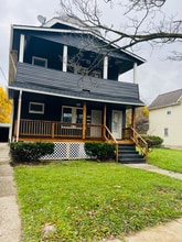 Building Photo - 983 Nathaniel Rd