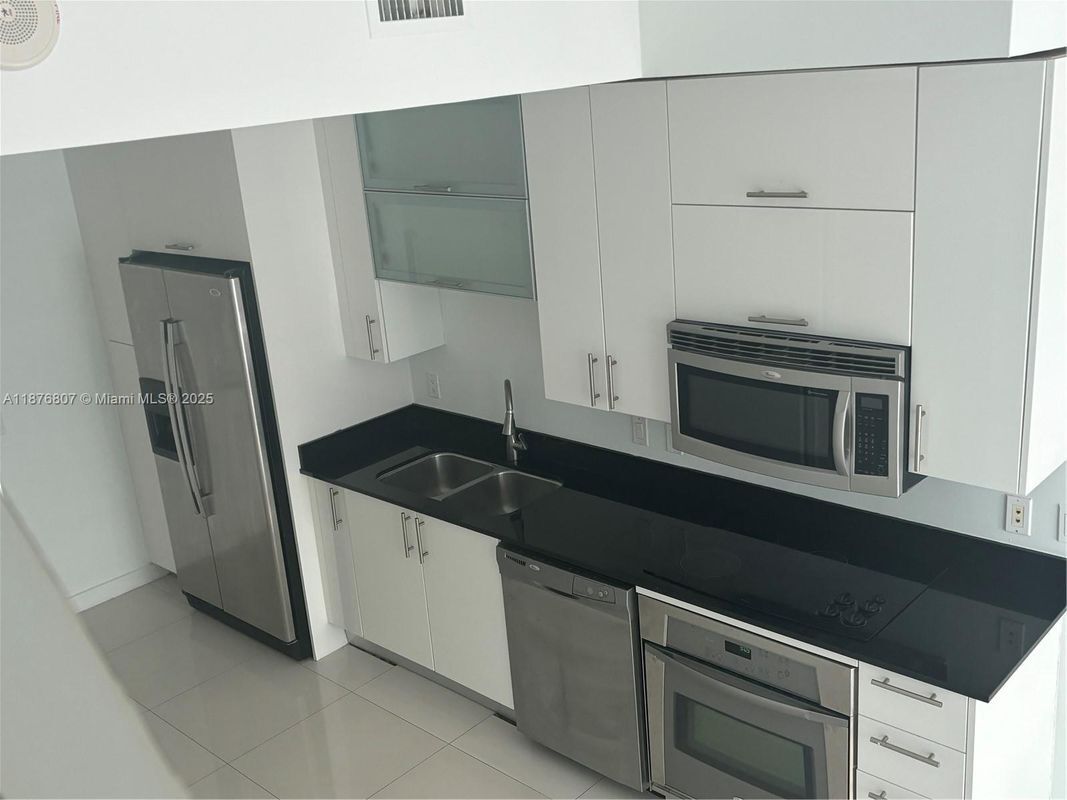 Foto del edificio - 60 SW 13th St