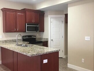 Building Photo - 6923 S Village River Ln