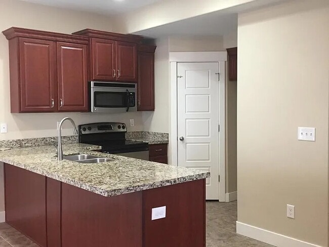 Building Photo - 6923 S Village River Ln