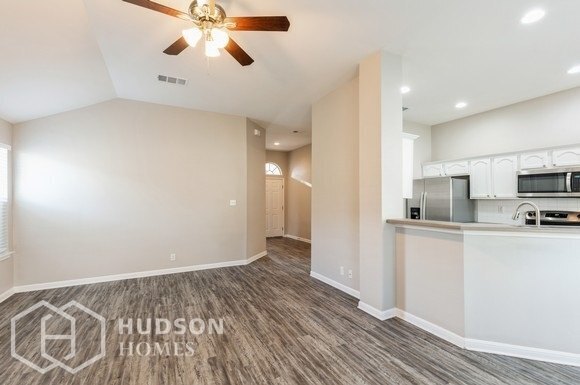 Building Photo - NOW AVAILABLE! 9523 Autumn Run Ln, Convers...