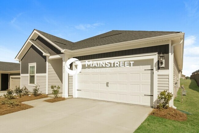 Building Photo - 3 Bedroom Pet-Friendly Home in Charlotte, NC with Main Street Renewal
