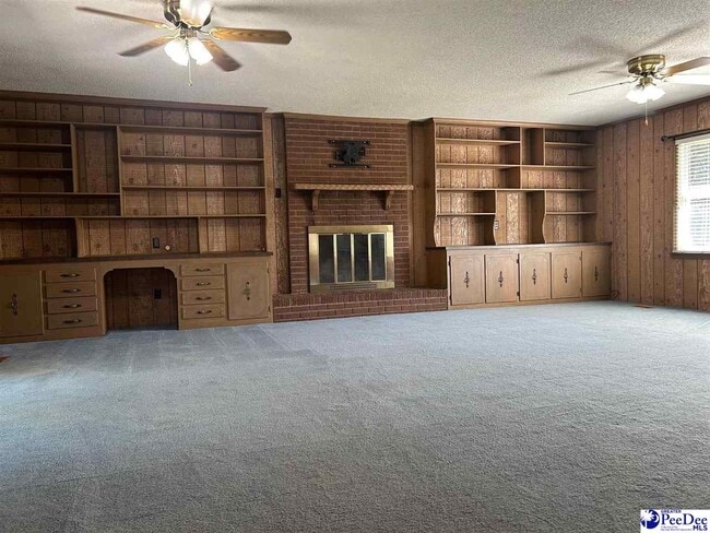Building Photo - 1712 Hazel Dr