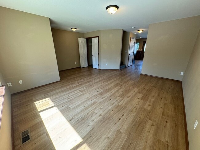 Foto del edificio - 715 E 7th Ave