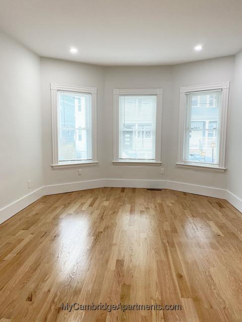 Building Photo - 2 bedroom in CAMBRIDGE MA 02140