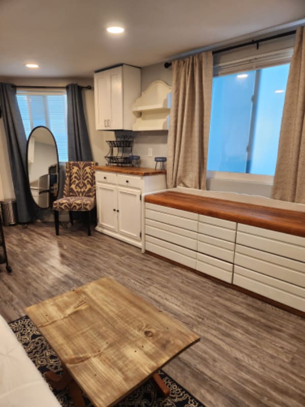 Building Photo - 1321 Myra Ct