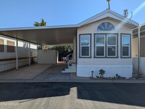 Building Photo - 215 E Palo Verde Ln