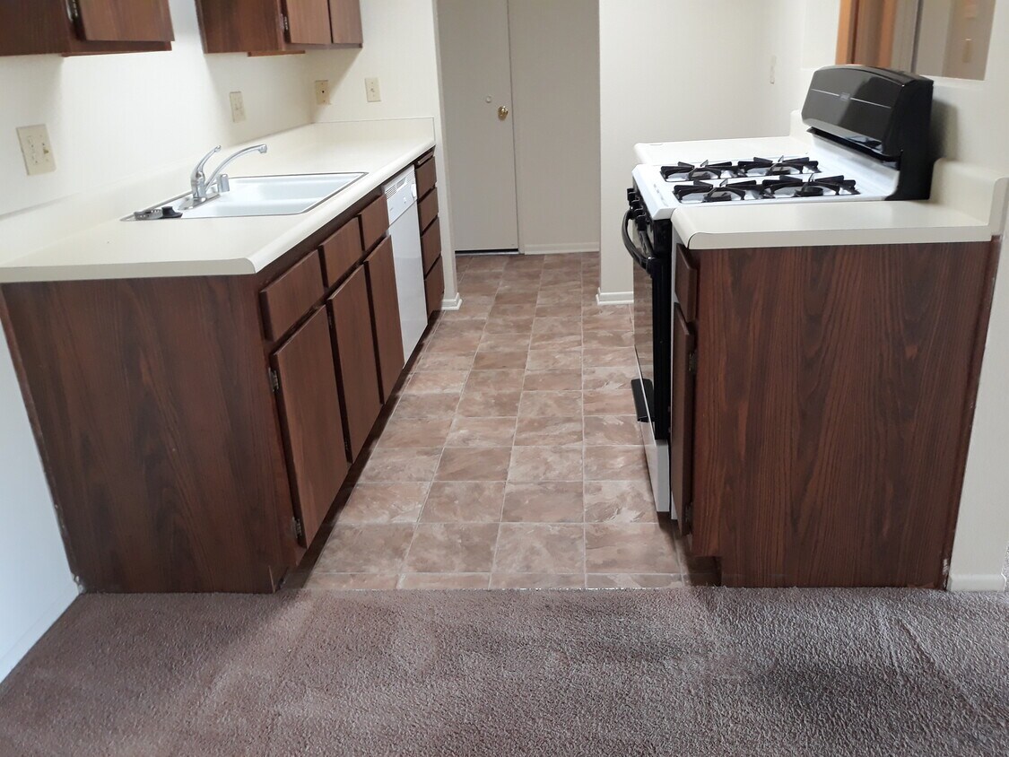 Foto principal - 7220 Oso Ave