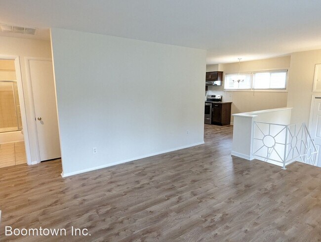 Building Photo - 4 br, 2.5 bath House - 2621 Cory Terrace