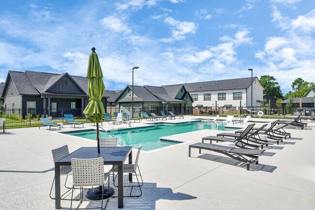 Foto del edificio - 7711 Longmire Rd