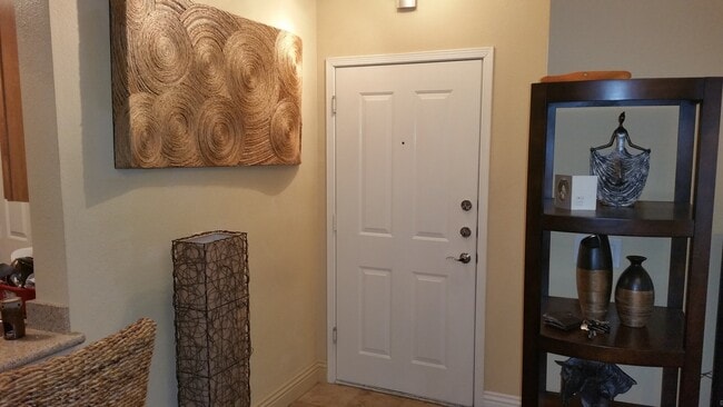 Building Photo - FURNISHED  1 bed/ 1 bath updated home in Aliso Viejo w/Fireplace