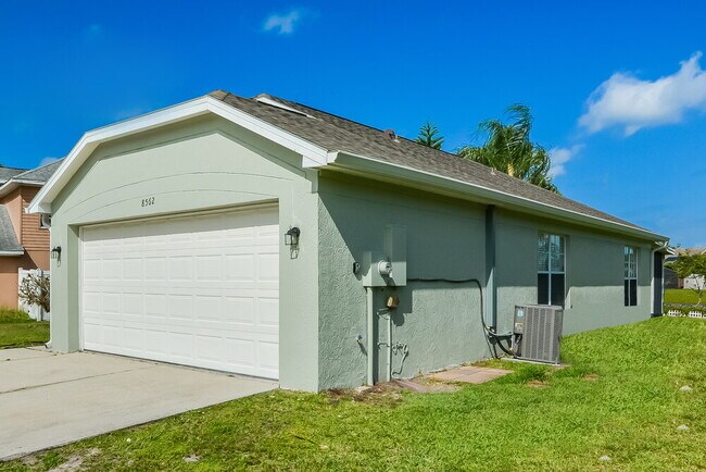 Building Photo - 8562 Fort Thomas Way