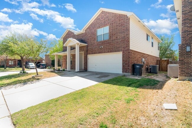 Building Photo - 4956 Thorn Hollow Dr