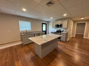 Building Photo - 663 Titus Hill Rd