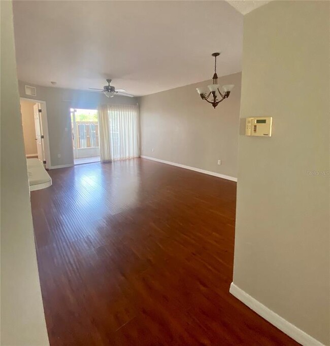 Building Photo - 522 Villa Del Sol Cir