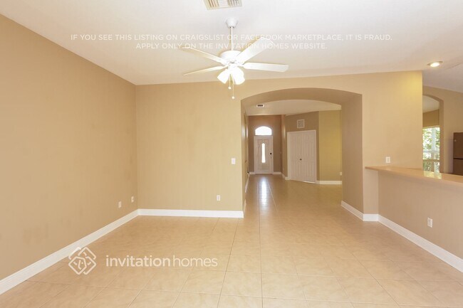 Foto del edificio - 5268 Layton Dr