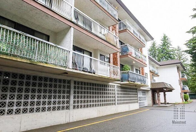 Photo du bâtiment - Hillside Terrace Apartments