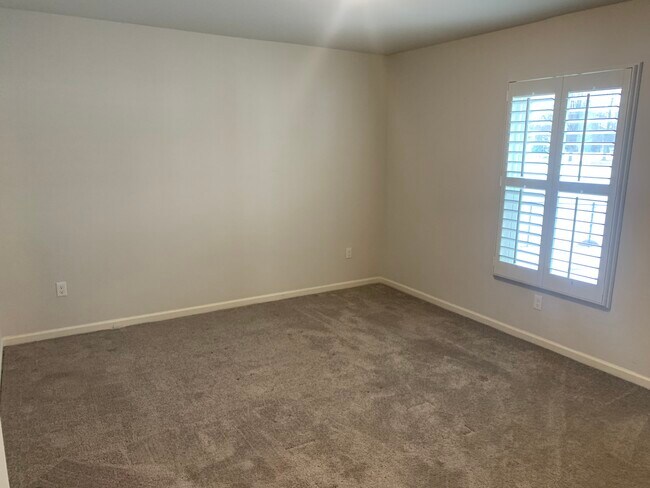 Master Bed - 3109 Pine Run Dr