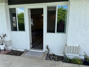 Building Photo - 33536 Valle Rd
