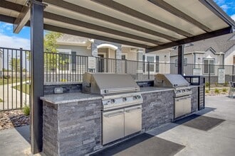 Building Photo - 7269 Borland Dr