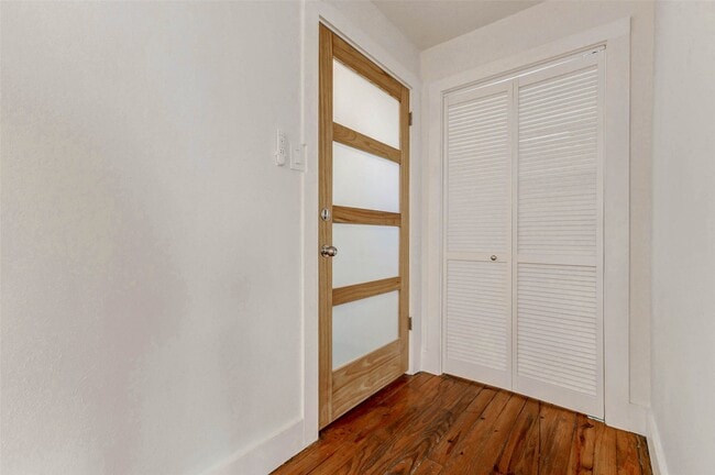 Building Photo - 3516 Reagan St