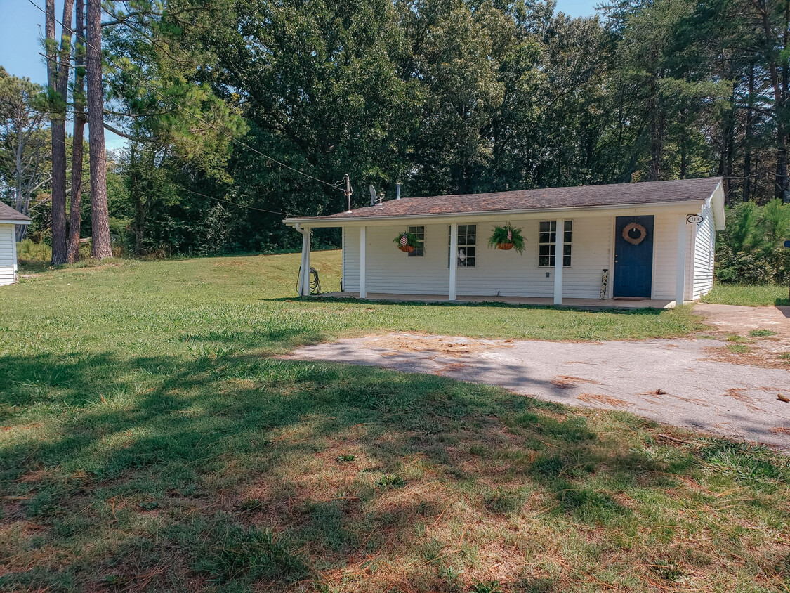 Front Of House With Driveway - 119 Emma Way