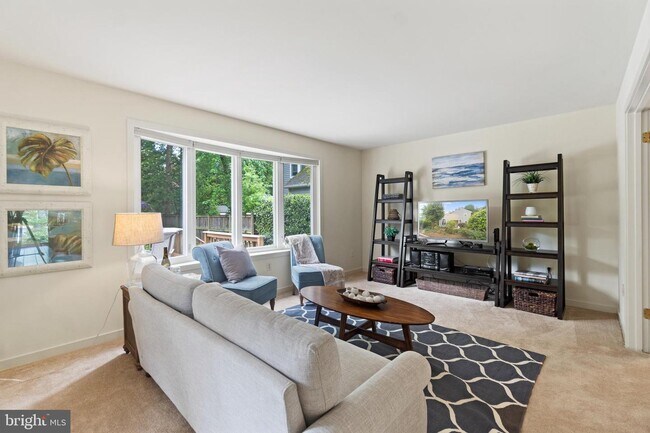 Foto del edificio - 1558 Ritchie Ln