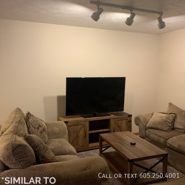 Building Photo - Spacious 1 Bedroom Townhome in Brandon, SD!