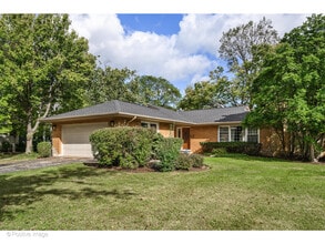 Building Photo - 335 Brookside Ln