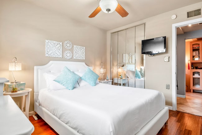 Building Photo - 21111 Barbados Cir