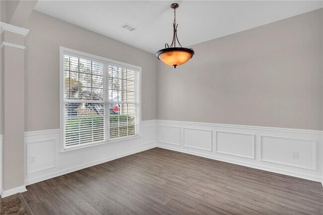 Building Photo - 5355 Medlock Corners Dr