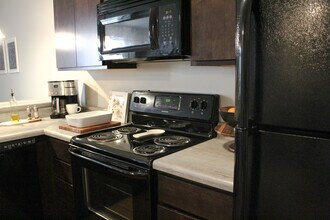 Building Photo - Vivio on Tenth