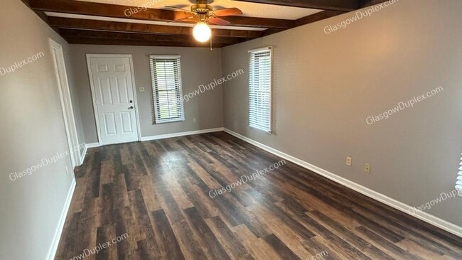 Building Photo - 107 Floral Dr