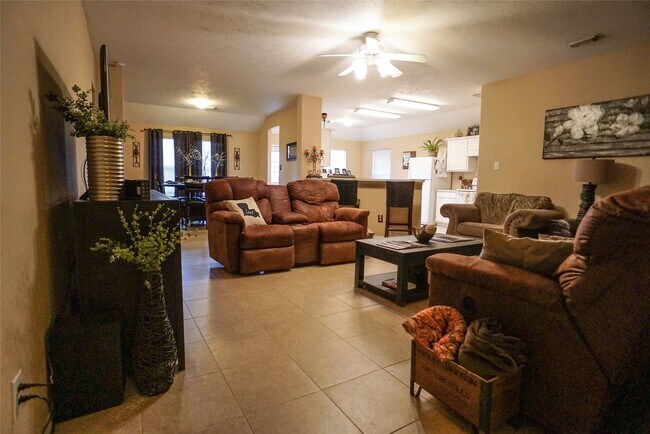 Building Photo - 98 S Vesper Bend Cir