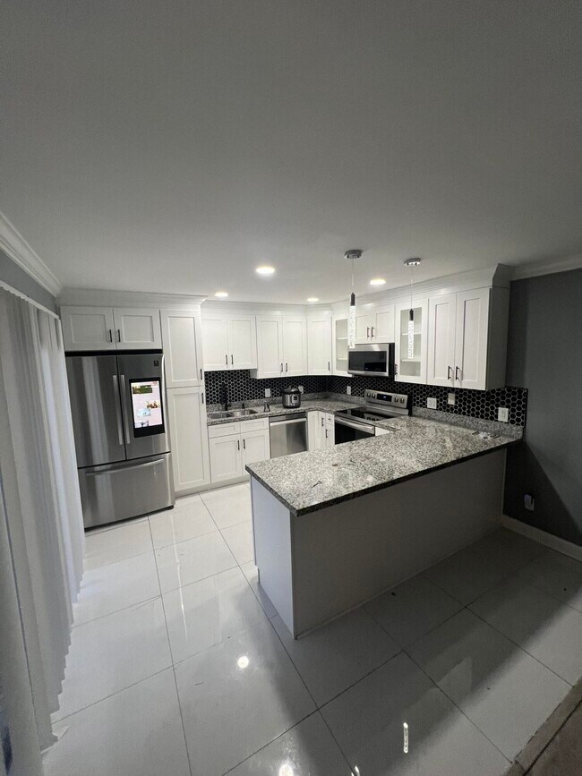 Building Photo - 4205 Turnberry Cir