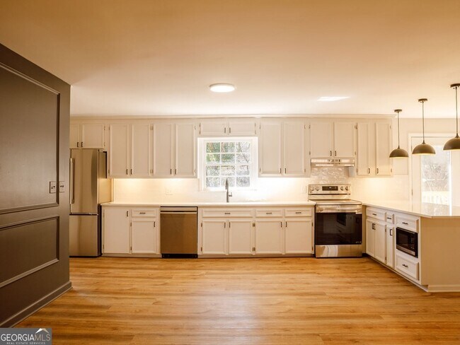 Foto del edificio - 95 Simpson Dr NE