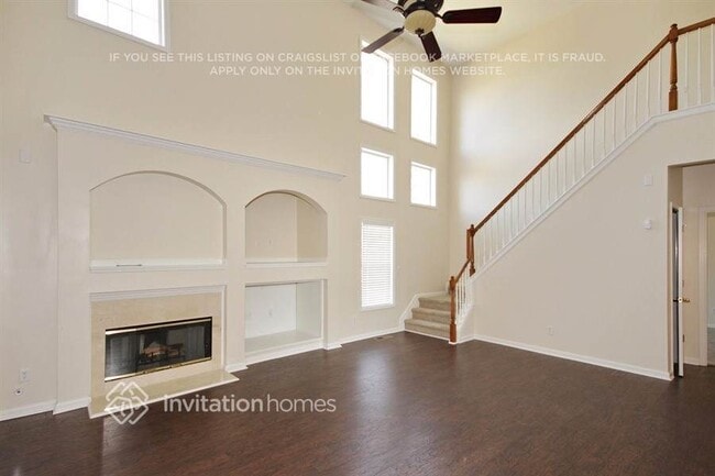 Building Photo - 7120 Thoreau Cir